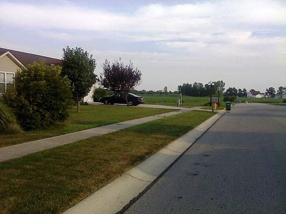 4th image of 762 Glenwood Dr