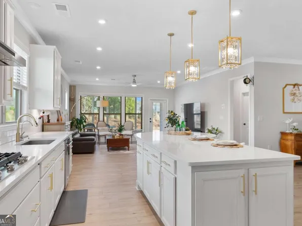 2809 Turnwater St, Hoschton, GA 30548