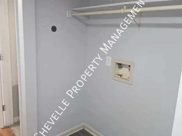 1208 Bush River Rd APT R9, Columbia, SC 29210