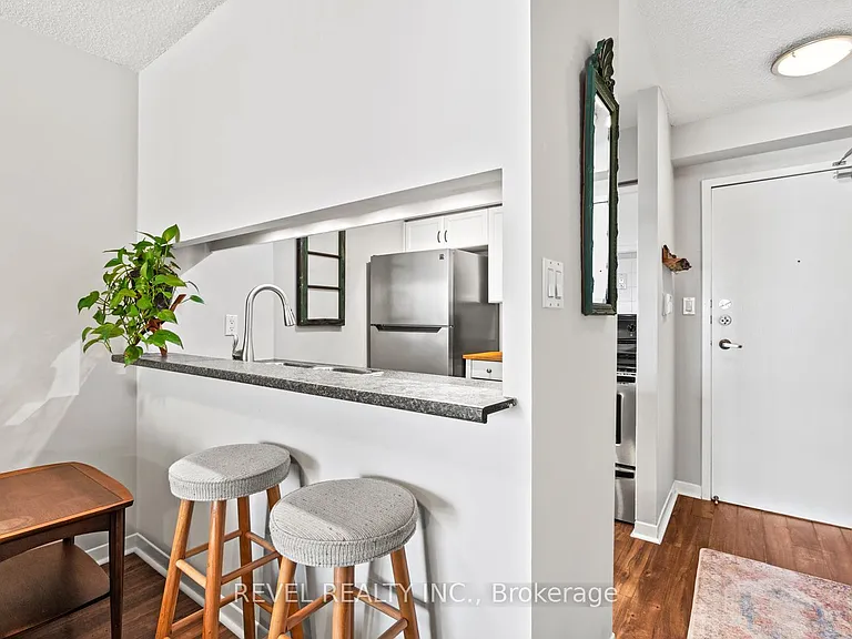 20 Southport St #302 — Photo 13