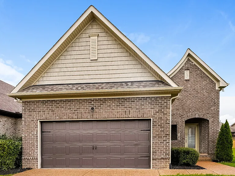 119 Annapolis Bend Cir — Photo 1