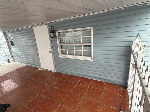 2980 NW 79th St, Miami, FL