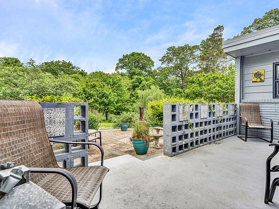 3rd image of 8205 College Dr