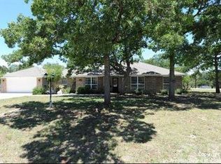 118 Moss Rose, Bandera, TX 78003