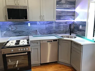 Rented by Walker Whiteside Pettibone, LREB