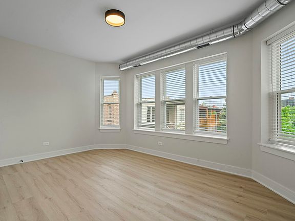 3rd image of 432 S Maple Ave #102