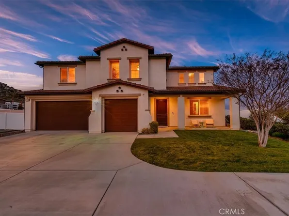 17490 Fairbreeze Ct, Riverside, CA 92504