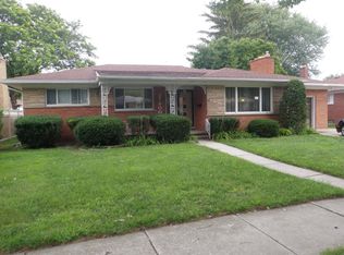 27800 Santa Ana Dr, Warren, MI