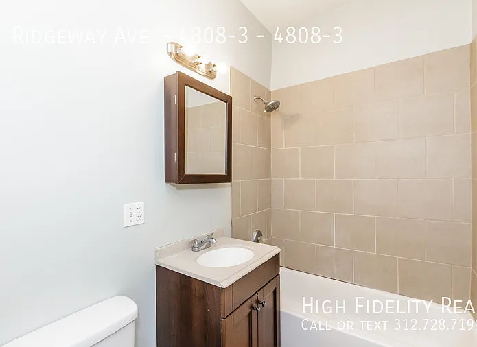 4808 N Ridgeway Ave #3 — Photo 11
