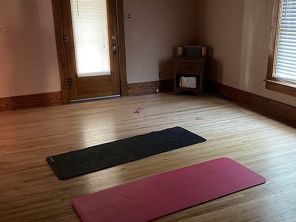 "Yoga room"