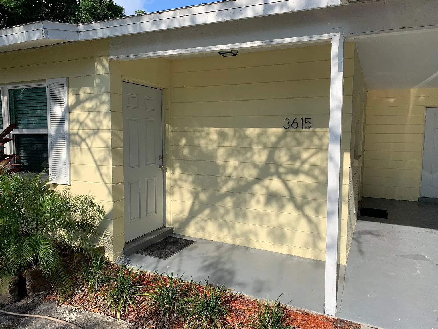 2 bed, 856 sqft, $1,900 — Photo 2