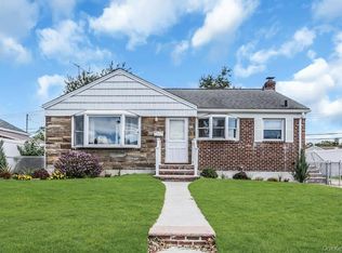 74 Bette Rd, East Meadow, NY 11554