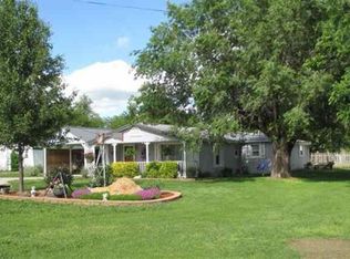 1523 N 9th St, Monett, MO 65708