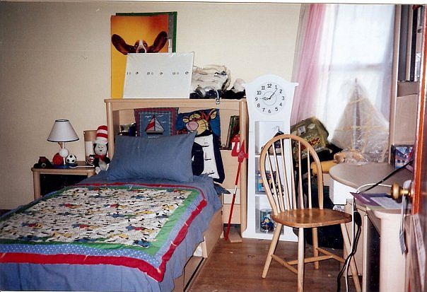 Front bedroom. 