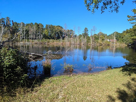 3rd image of 51 Long Cane Rd