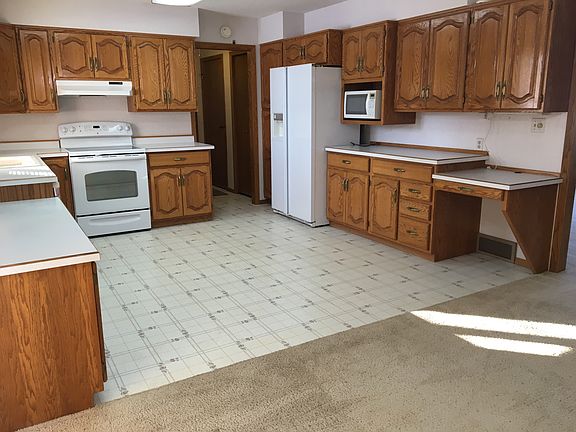Appliances stay with house