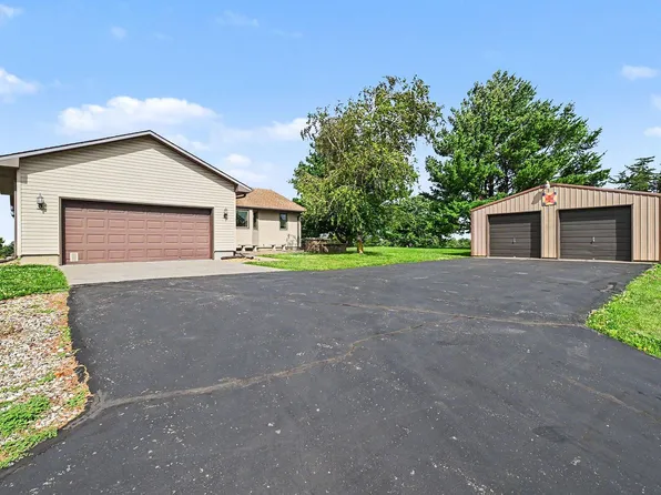 57840 218th St, Glenwood, IA 51534