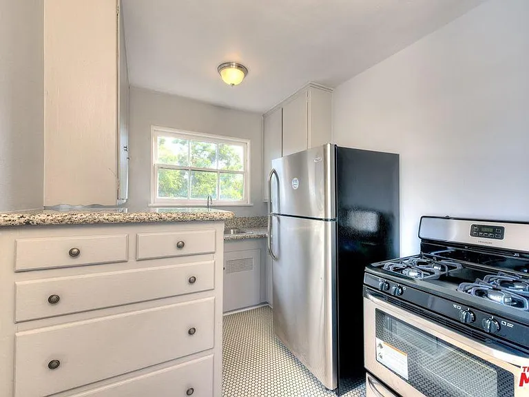 3229 Madera Ave #.5 — Photo 4