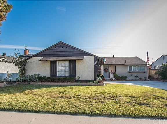 2nd image of 7169 Hoover Way