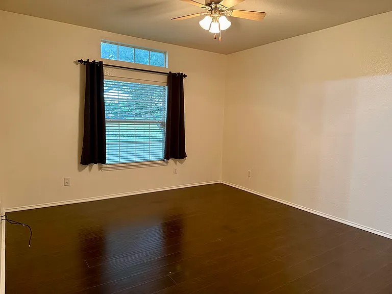1543 Sandstone Dr — Photo 12