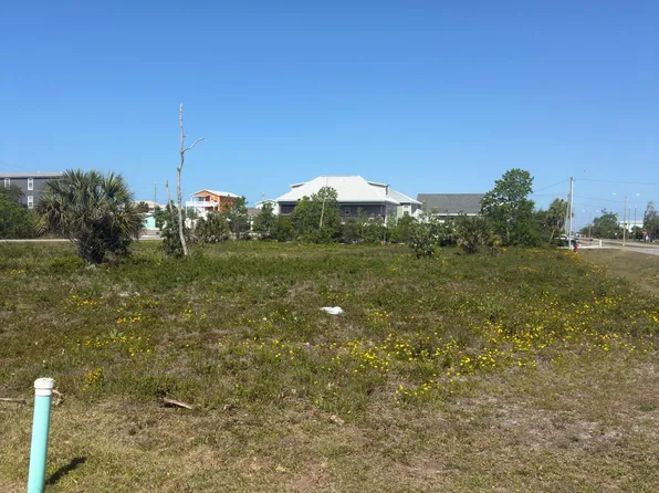 2nd St, Pt Saint Joe, FL 32456