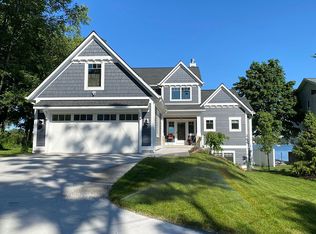7350 Eldred Dr NE, Rockford, MI 49341