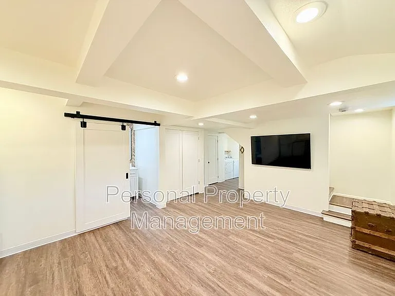 2234 N L St — Photo 27