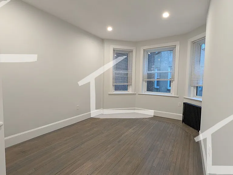 108 Jersey St #18 — Photo 2