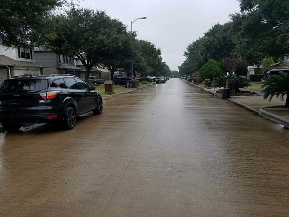 4th image of 710 Oak West Dr