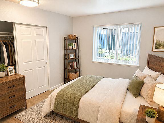5th image of 601 E Denny Way APT 101