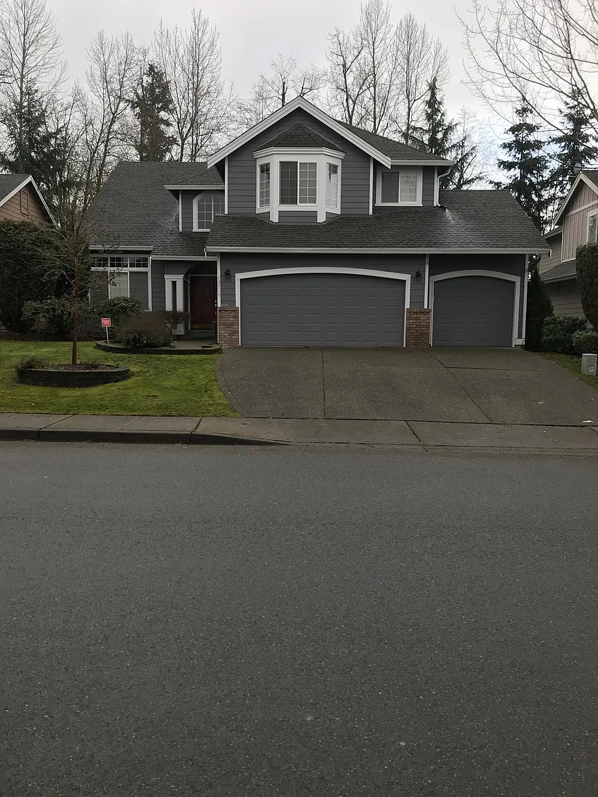 12719 SE 302nd St photo 1
