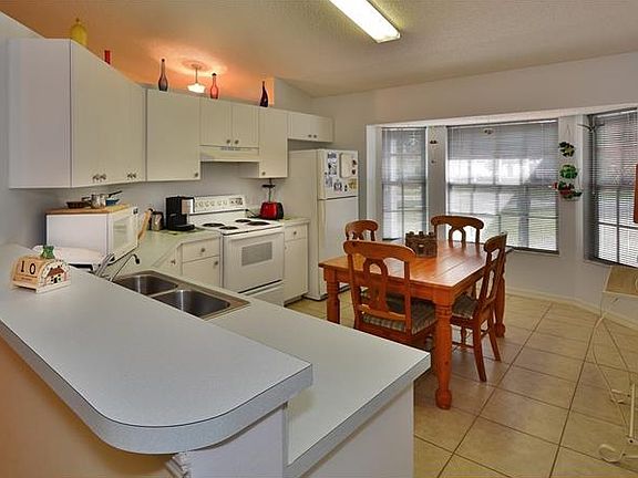 4th image of 821 Lindley Blvd