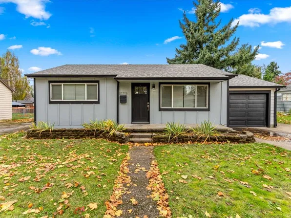 10715 NE San Rafael St, Portland, OR 97220