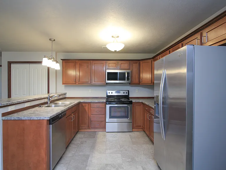281 Vernon Dr #4 — Photo 10