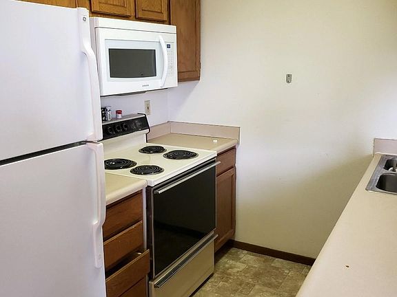 2nd image of 619 S Johnson St APT 3