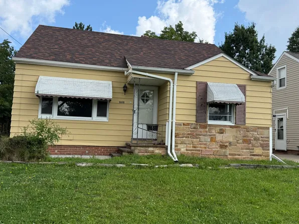 18811 Longview Ave, Maple Heights, OH 44137