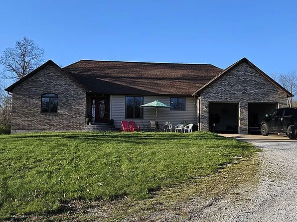 2459 Carbide Ln, Keokuk, IA 52632