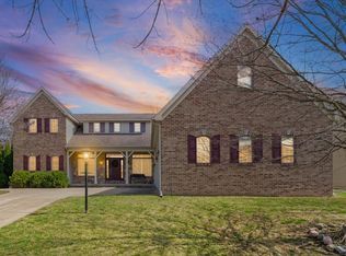 1818 Benodot St, Champaign, IL 61822