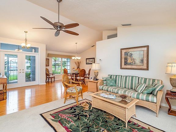 3rd image of 1627 Liscourt Dr