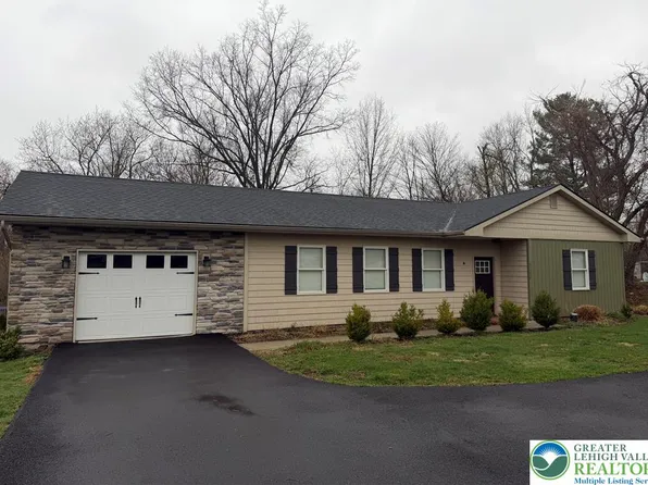 7120 Suter Rd, Coopersburg, PA 18036