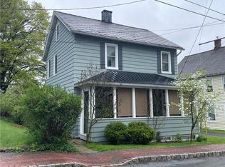 13 John St, Warwick, NY 10990