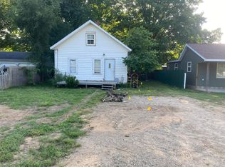 58542 65th St, Hartford, MI 49057