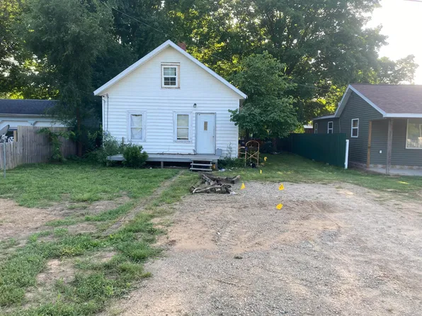 58542 65th St, Hartford, MI 49057