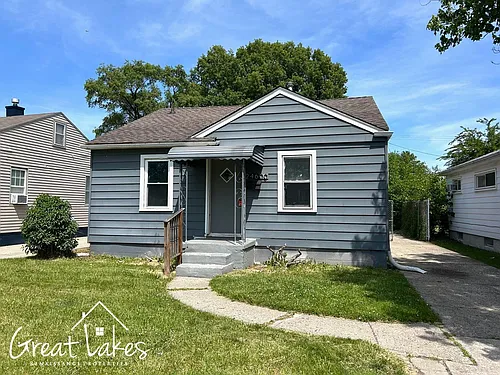 24600 Wilmot Ave Photo 1