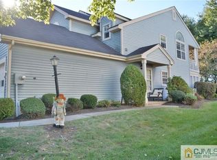 14C Ashbourne Dr, Monroe Township, NJ 08831