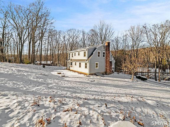 5th image of 672 Old Waterbury Road