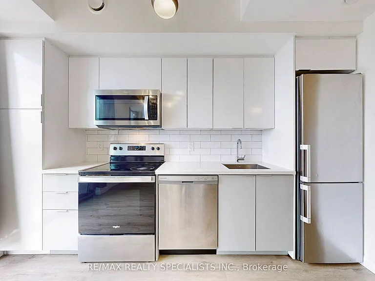 7 Erie Ave #809 — Photo 13