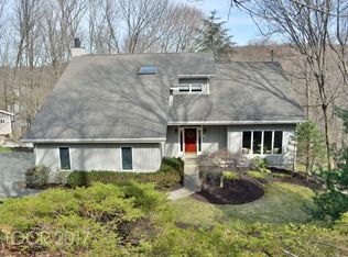 55 Chilhowie Dr, Kinnelon, NJ 07405