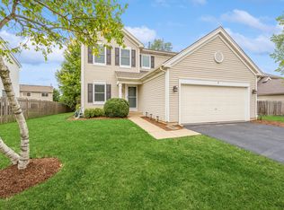 3 Appletree Ct, Lake In The Hills, IL 60156