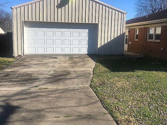 2nd image of 2829 Wayside Dr W